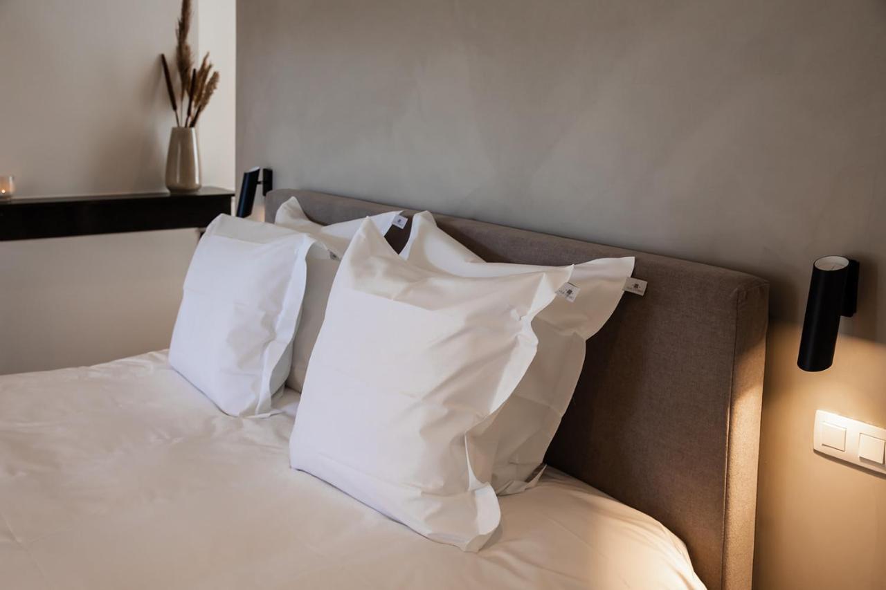 Ostinato Hotel *